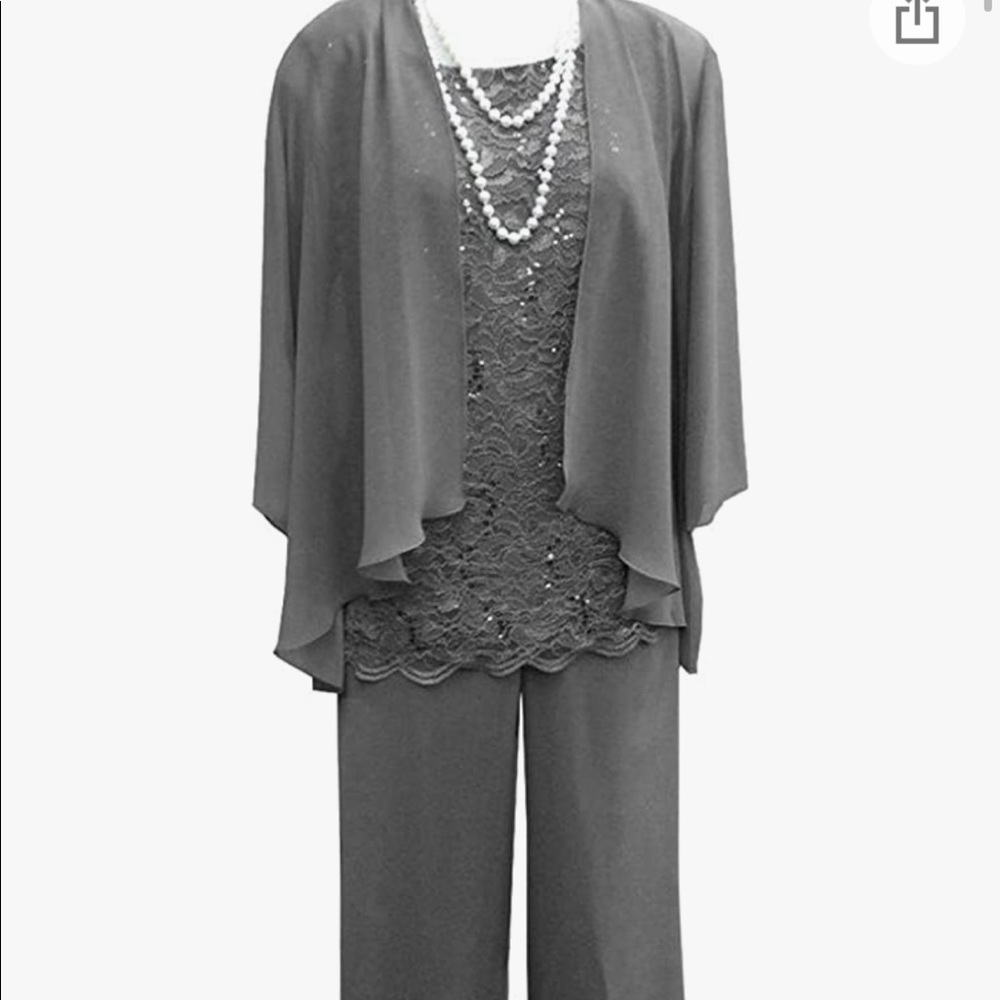 16 mother of the bride silver/ platinum 3 piece outfit-note light gray color